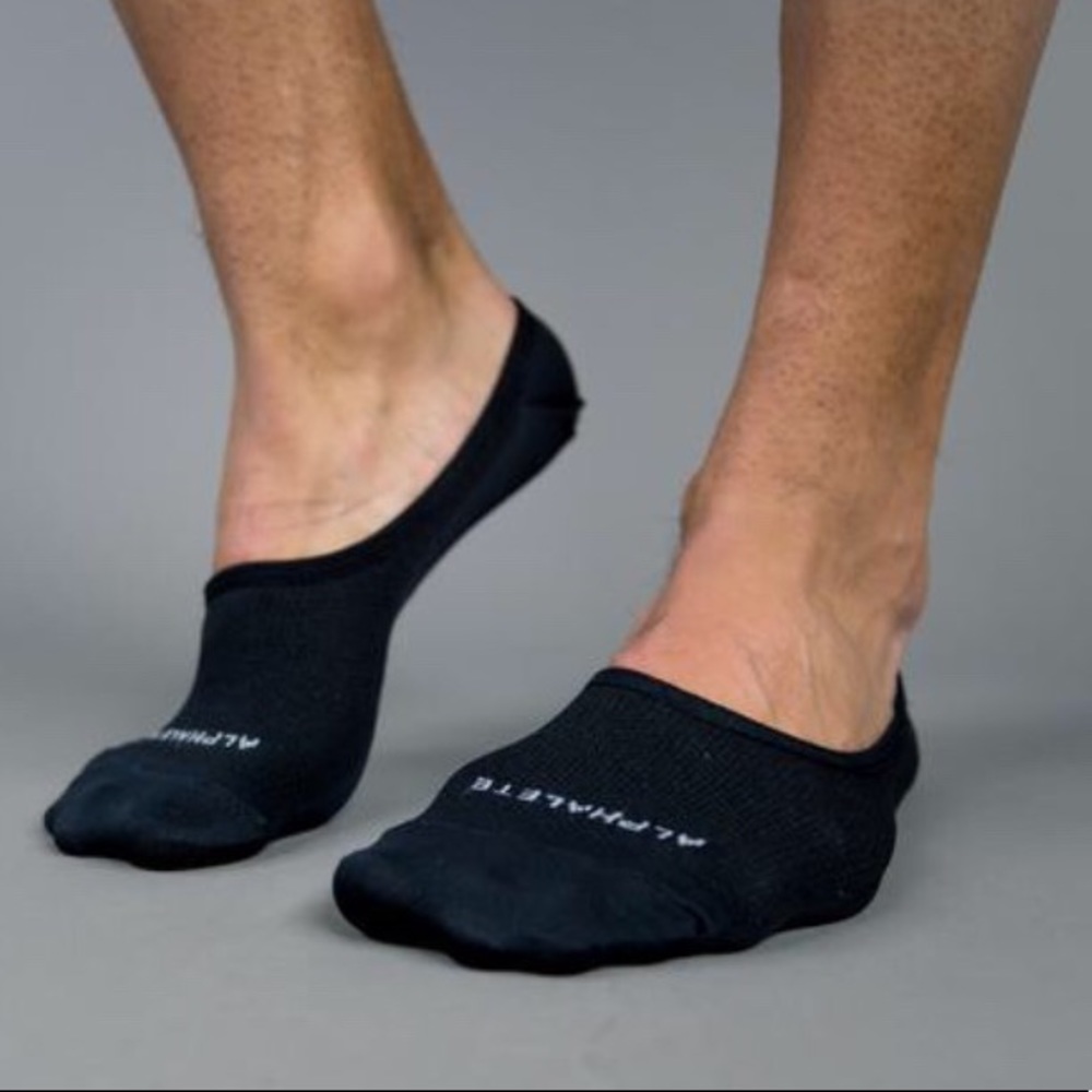 Alphalete no-show sock Black size 6-10